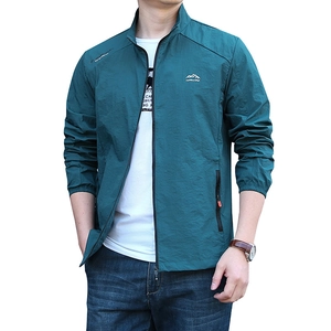 Veste de protection solaire légère pour homme bleu sarcelle avec poche sur la manche