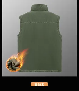 Vue arrière du gilet pour hommes vert avec doublure polaire chaude et tissu coupe-vent