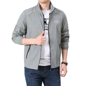 Giacca da Uomo con Protezione Solare Asciugatura Rapida Leggera Traspirante Outdoor Casual Colletto in Piedi Giacca a Vento Nylon Estate