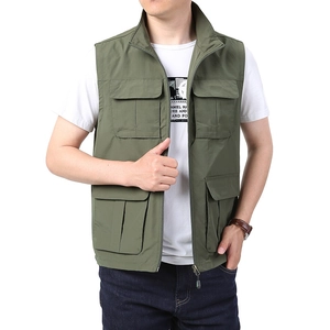 Gilet cargo d'extérieur pour hommes vert armée avec multiples poches et col montant zippé