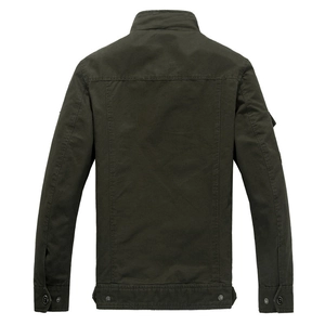 Veste militaire en coton vert armée pour homme montrant les détails du dos soignés