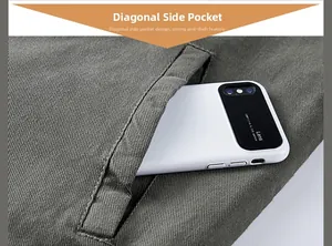 Détail du pantalon cargo vert armée avec poches latérales profondes et tissu sergé robuste