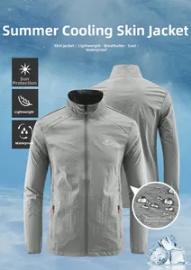 Détails de la veste de protection solaire grise en soie glacée avec logo et tissu respirant