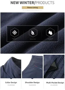 Détail de la doublure polaire, du col montant et de la broderie sur un gilet marine