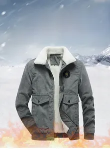 Detailansicht der dunkelgrauen Cordjacke für Herren mit warmem weißem Fleecefutter und Kragen