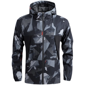 Men's lightweight hooded camouflage windbreaker jacket for outdoor sports and hiking