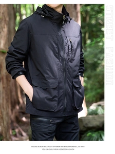 Outdoor-Kapuzenjacke für Herren mit mehreren Taschen und winddichtem Stoff zum Wandern