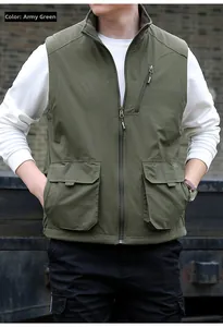 Détail du gilet tactique vert armée avec poches zippées et col montant pour homme