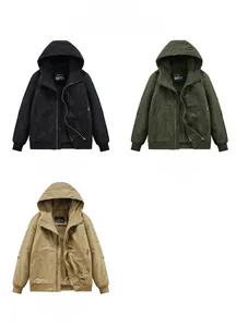 Detaillierte Flachbilddarstellung von Herren-Kapuzenjacken in Schwarz, Grün und Khaki