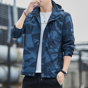 Herren Outdoor-Kapuzenjacke mit marineblauem Patchwork und verstellbaren Bündchen