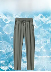 Détail du pantalon en soie glacée pour hommes avec taille élastique et tissu frais