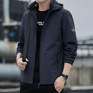 Men Casual Hooded Jacket Windproof Polyester Outerwear Urban Fashion Detachable Hood Zipper Coat For Spring Autumn Daily Wear