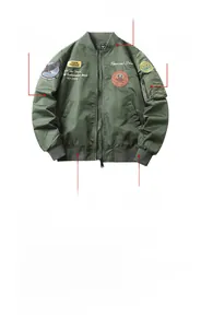 Vue détaillée du blouson aviateur MA-1 avec écussons brodés et zip métallique durable