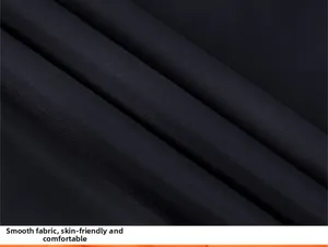 Gros plan détaillé du tissu en nylon noir de qualité supérieure avec armure sergé