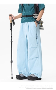 Pantalon cargo large bleu clair d'extérieur avec cordon de serrage et grandes poches