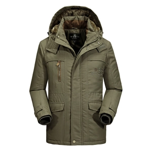 Men's winter heavy military green parka with thermal fleece lining and hooded fur collar