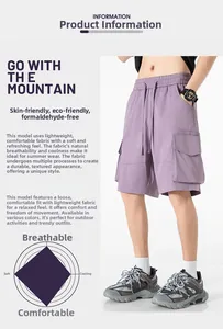 Détail du short cargo violet clair avec poches multiples et tissu en coton respirant de qualité