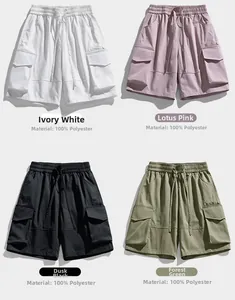 Détail de shorts cargo en quatre couleurs 100% polyester avec taille à cordon de serrage
