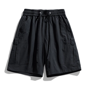 Short cargo noir d'été pour hommes avec taille élastique à cordon et grandes poches