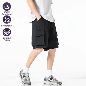 Short cargo noir ample pour homme avec grandes poches et tissu respirant effet frais