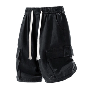 Short cargo noir pour homme avec grandes poches et cordon blanc en coton délavé