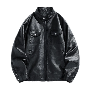 Veste motard homme cintrée en similicuir noir avec col montant et poches zippées