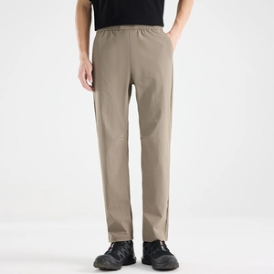 Khaki Herren-Sporthose aus Eisseide, hochelastisch, schnelltrocknend mit Gummizug im Bund