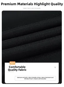 Nahaufnahme von schwarzem French Rib Stoff mit weicher Textur und langlebigem Strick