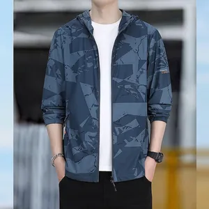 Men UV Protection Jacket UPF 50+ Camouflage Hooded Windbreaker Thin Quick Dry Summer Fishing Top Polyester Men Clothing