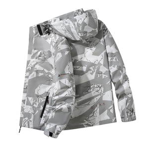 Men's camouflage outdoor jacket with lightweight windproof fabric and hooded design