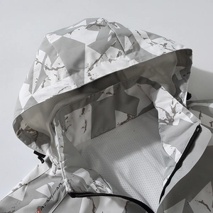 Men's camo outdoor windbreaker jacket with geometric star pattern and breathable mesh lining