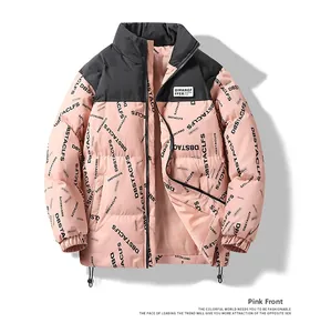 Rosa und schwarze Winterjacke im Color-Block-Design mit Allover-Buchstabendruck