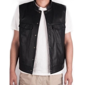 Gilet de moto en cuir pour hommes avec col montant et boutons métalliques sur t-shirt