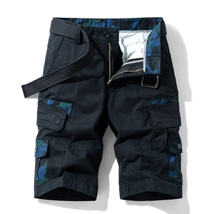 Short cargo bleu marine pour homme avec détails camouflage et ceinture en sangle