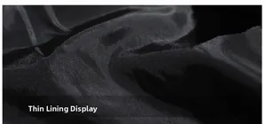 Détail de la doublure intérieure fine d'une veste de moto noire pour hommes