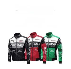 Detail von Rennsport-Lederjacken in Schwarz, Rot und Grün mit Metall-Reißverschlüssen