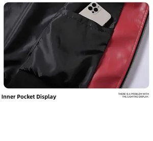 Detail der Innentasche der roten Lederjacke mit Stauraum für ein Smartphone im Fokus