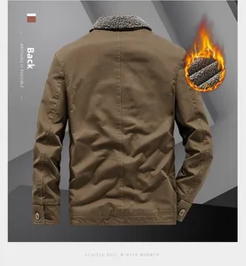 Vue arrière veste en toile de coton marron avec détail doublure polaire chaude hiver