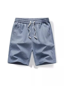 Short décontracté homme bleu brume avec taille élastique et cordon de serrage blanc