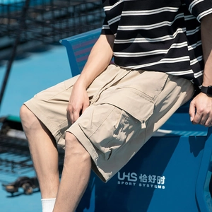 Casual khaki multi-pocket cargo shorts for men, stylish summer outdoor sportswear design