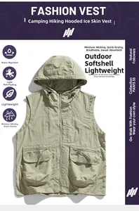 Détails de la veste d'extérieur à capuche kaki avec poches zippées imperméables