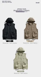 Détail du gilet à capuche en polyamide montrant la texture du tissu et les poches