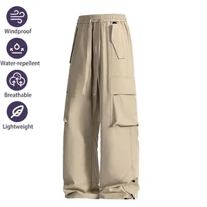 Pantaloni cargo beige leggeri da uomo per escursionismo con coulisse regolabile sul fondo