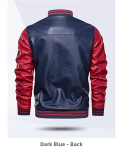 Vista posteriore della giacca varsity da uomo in pelle PU blu e rossa con bordi a coste
