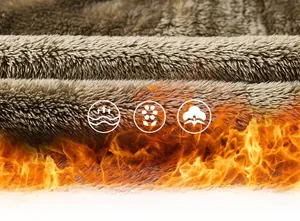 Détail de la doublure polaire épaisse et douce marron pour veste d'hiver homme