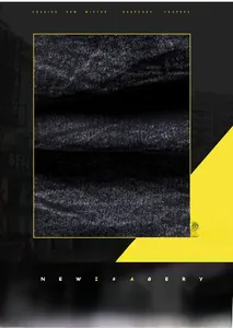Gros plan sur la texture du tissu denim bleu foncé et les détails du sergé vintage