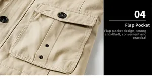 Détail de la poche à rabat de la veste en coton kaki avec rivets et double surpiqûre