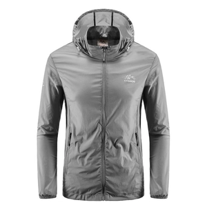 Veste légère de protection solaire grise pour homme avec capuche et logo montagne stylé