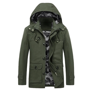 Veste à capuche slim pour hommes vert armée avec doublure camouflage et poches cargo