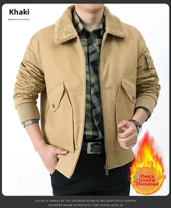 Détail de veste militaire kaki pour homme avec doublure polaire et col à revers chaud